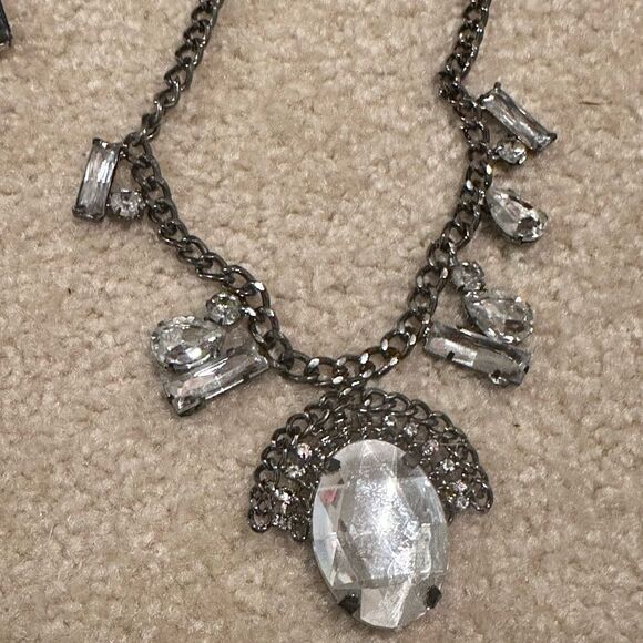 2 statement necklaces - Picture 3 of 3